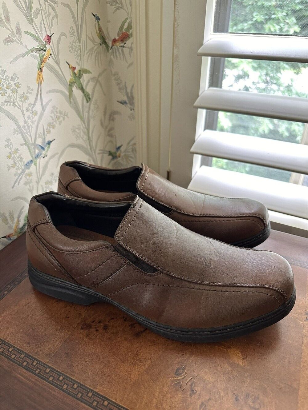 St Johns Bay man’s Brown Casual Slip on Faux Leather Loafers Size 10.5 M